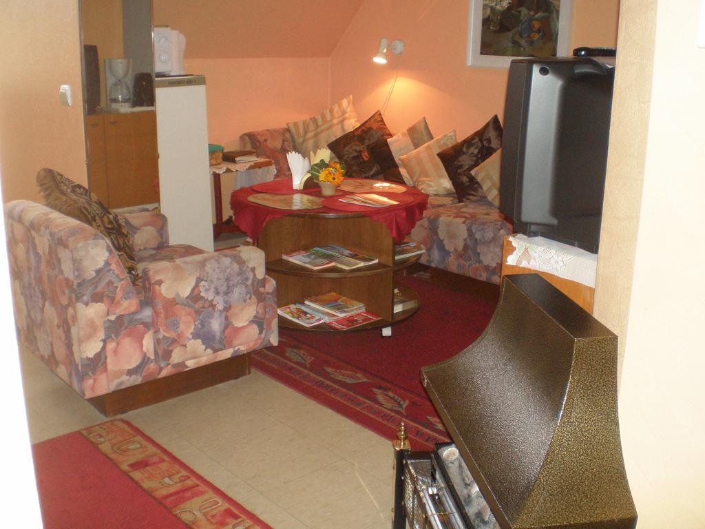 Jannseni Accommodation Пярну Екстериор снимка