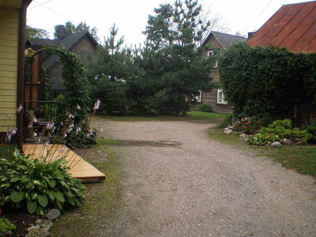 Jannseni Accommodation Пярну Екстериор снимка